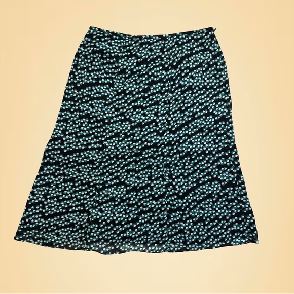 Le Suit Black and Green Patterned Midi Skirt - Picture 2 of 4